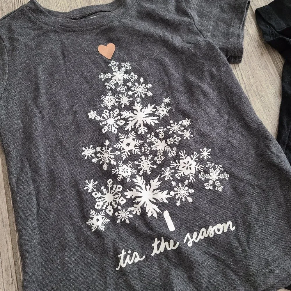 Old Navy toddler girl short sleeve Christmas t-shirts set of 2 grey and black 3T
